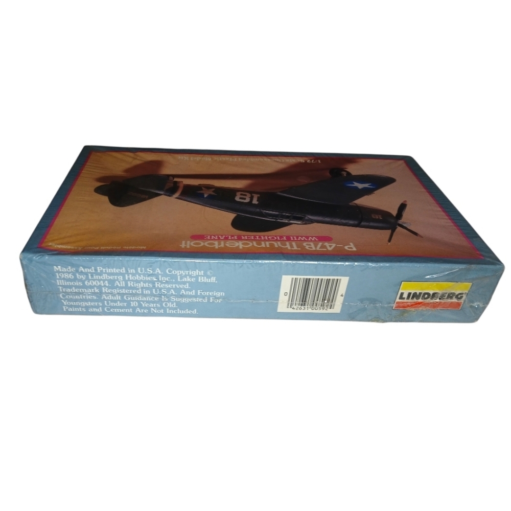 Vintage NEW Thunderbolt P-47B Model WW2 Plane Kit New In Sealed Box - Picture 4 of 4